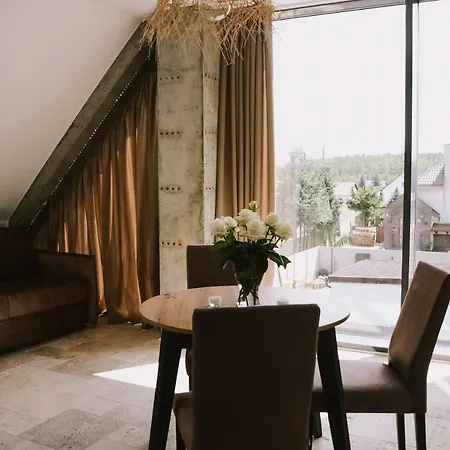 Szklany Przystanek Apartamento *