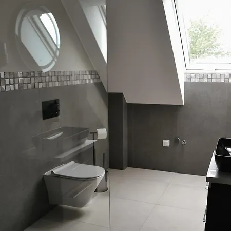 Szklany Przystanek Apartamento *