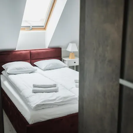Szklany Przystanek Apartamento *