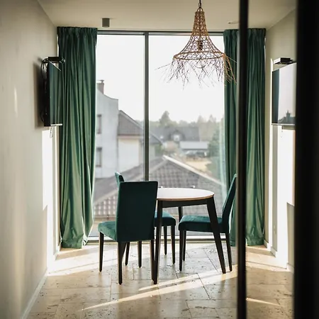 Szklany Przystanek Apartamento *