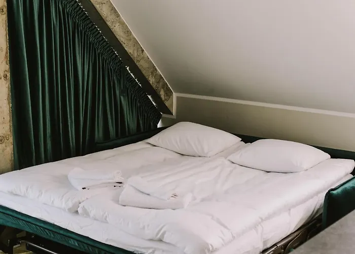 Szklany Przystanek * Косцежина