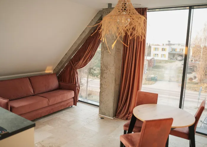 Szklany Przystanek *