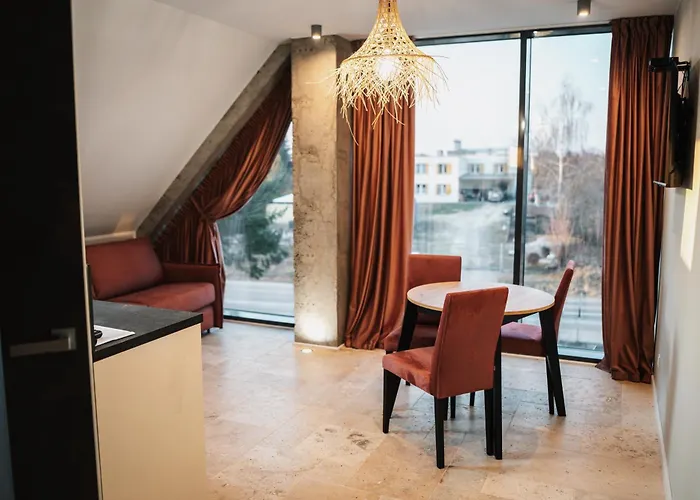 Szklany Przystanek *